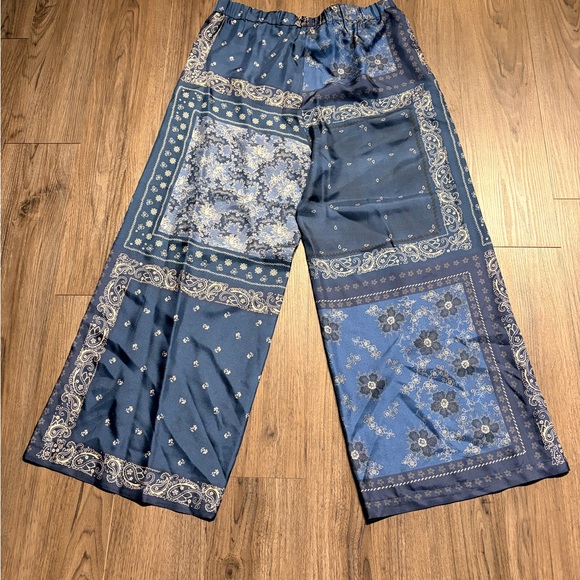 MaxMara Dark Blue Paisley Shirt Jacket - Picture 4 of 7